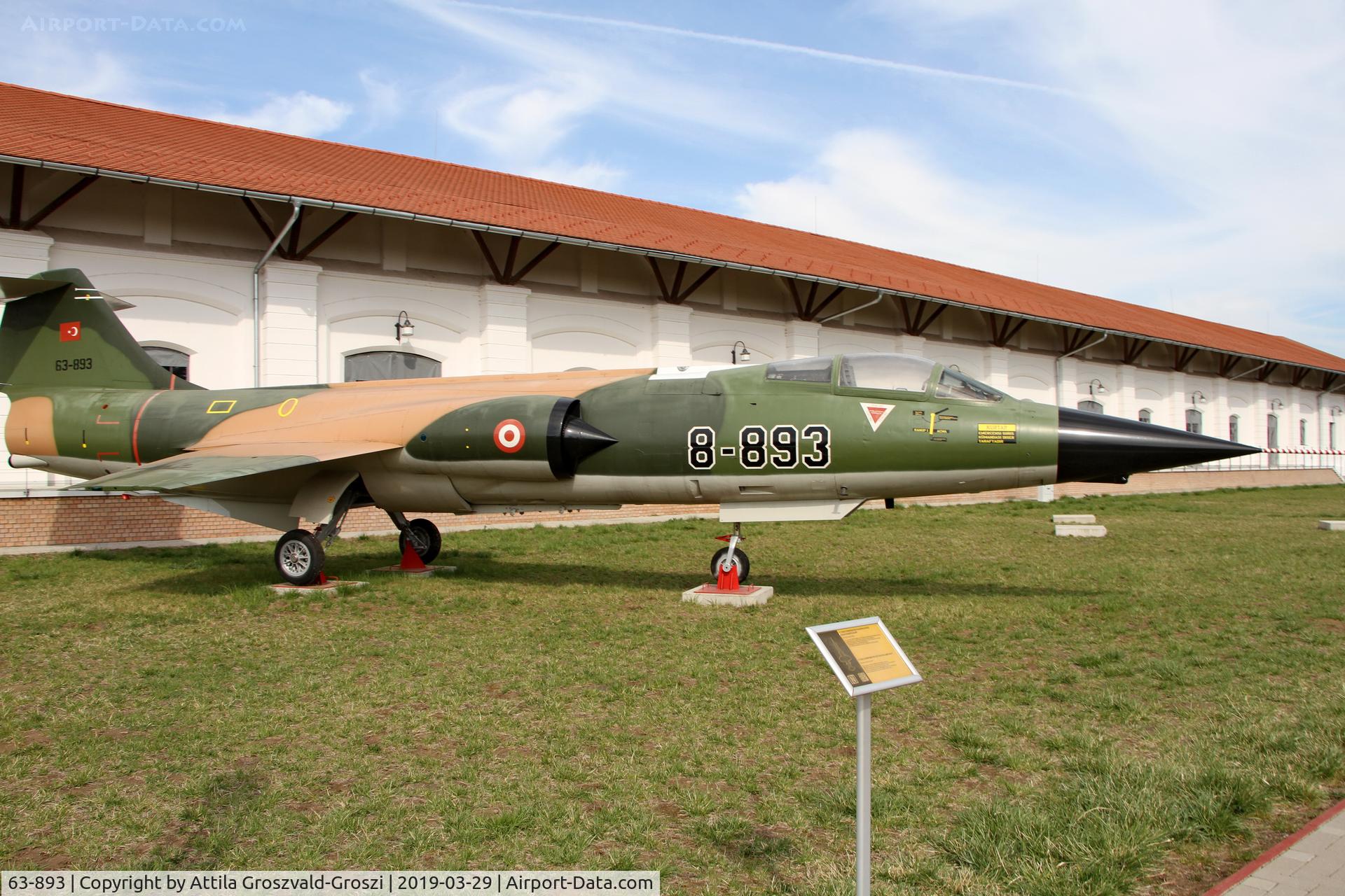 63-893, Canadair CF-104 Starfighter C/N 683A-1193, RepTár. Szolnok aviation history museum, Hungary
