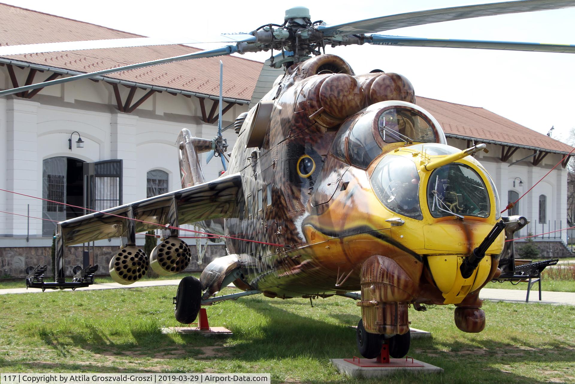 117, 1980 Mil Mi-24D Hind D C/N K20117, RepTár. Szolnok aviation history museum, Hungary