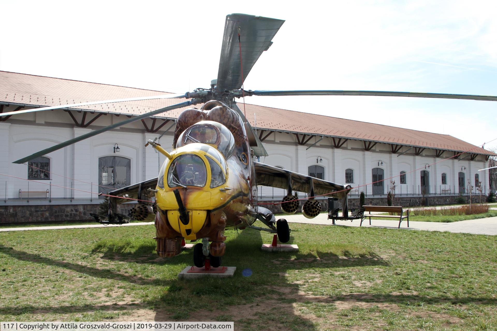117, 1980 Mil Mi-24D Hind D C/N K20117, RepTár. Szolnok aviation history museum, Hungary