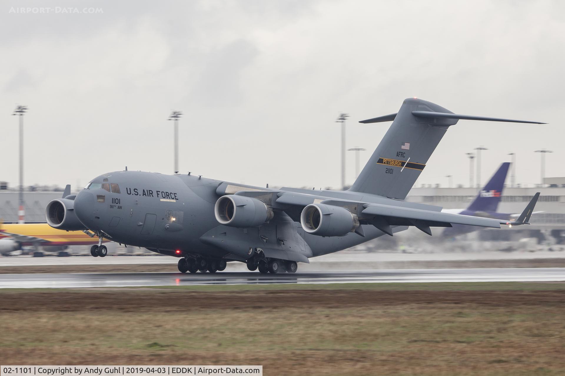 02-1101, 2002 Boeing C-17A Globemaster III C/N 50109/F108, Rainy day
