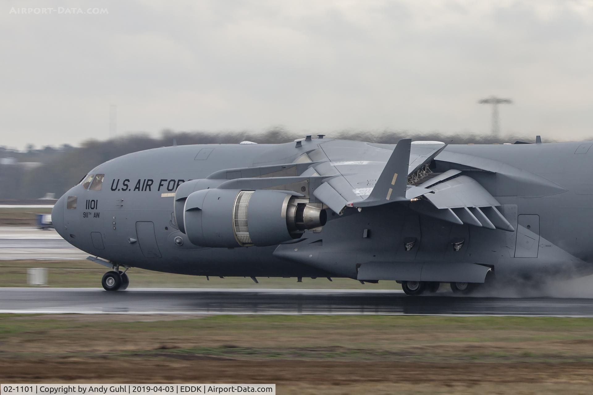 02-1101, 2002 Boeing C-17A Globemaster III C/N 50109/F108, Reverse