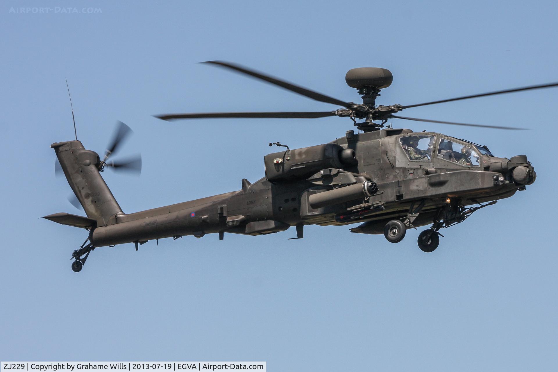 ZJ229, Westland Apache AH.1 C/N DU063/WAH063, Westland Apache AH1 ZJ229 4 Regiment Army Air Corps Fairford 19/7/13