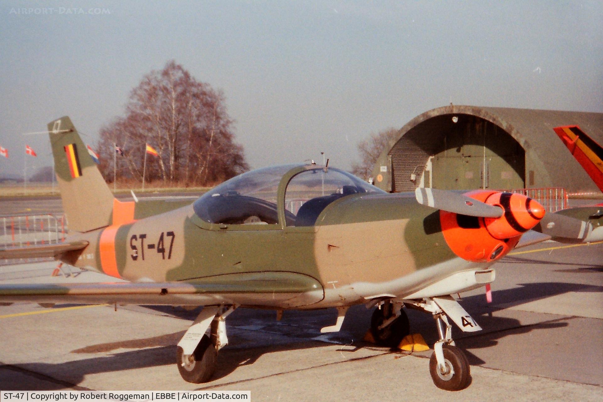 ST-47, SIAI-Marchetti SF-260D C/N 847, OPN DAY.1998-02.