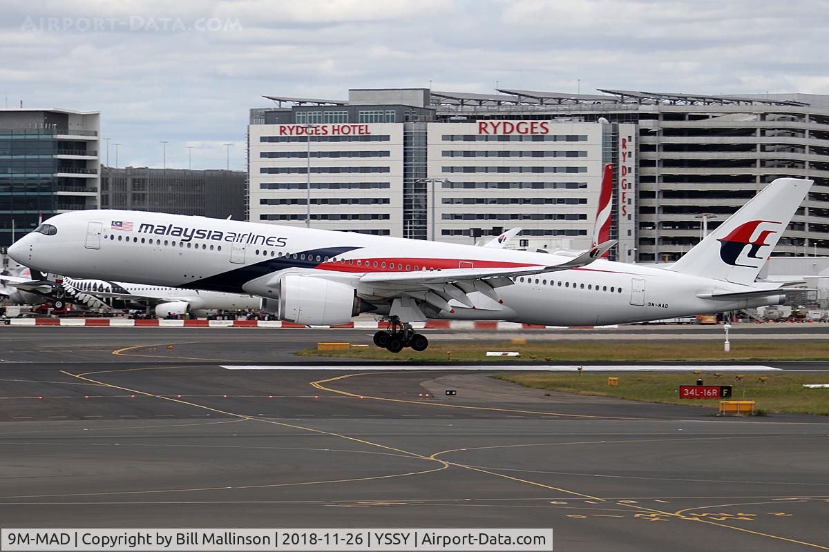9M-MAD, 2018 Airbus A350-941 C/N 183, onto 16R