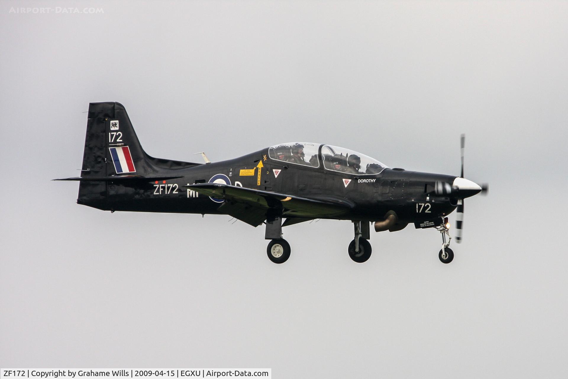 ZF172, 1989 Short S-312 Tucano T1 C/N S024/T24, Shorts Tucano T1 ZF172/MP-D 1 FTS RAF, Linton-on-Ouse 15/4/09