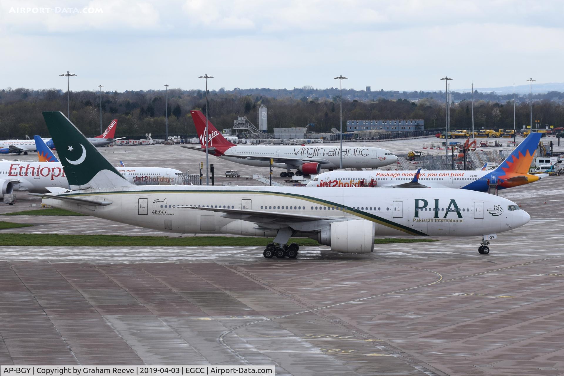 AP-BGY, 2005 Boeing 777-240/LR C/N 33781, Just landed at Manchester.