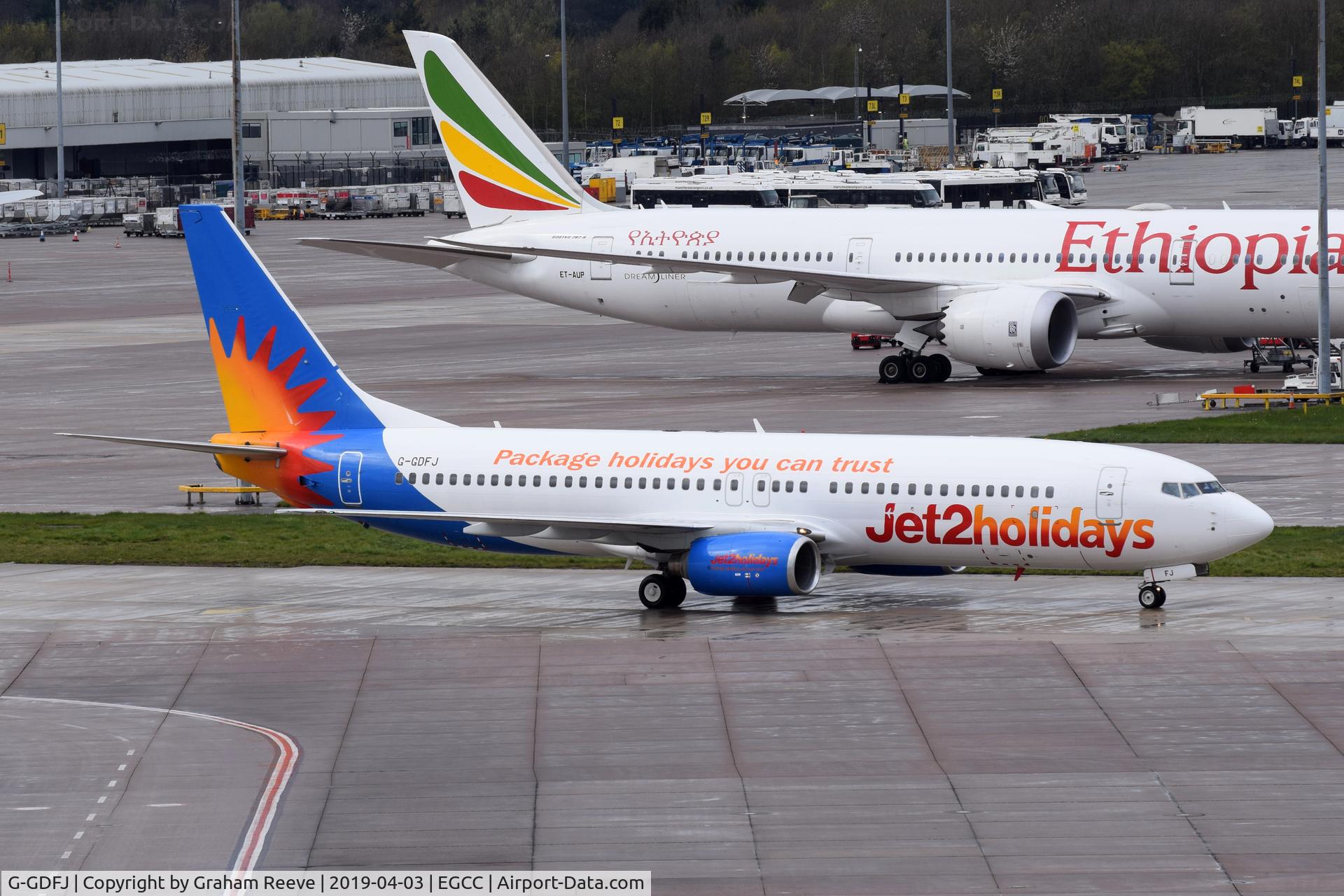 G-GDFJ, 2000 Boeing 737-804 C/N 28229, Just landed at Manchester.