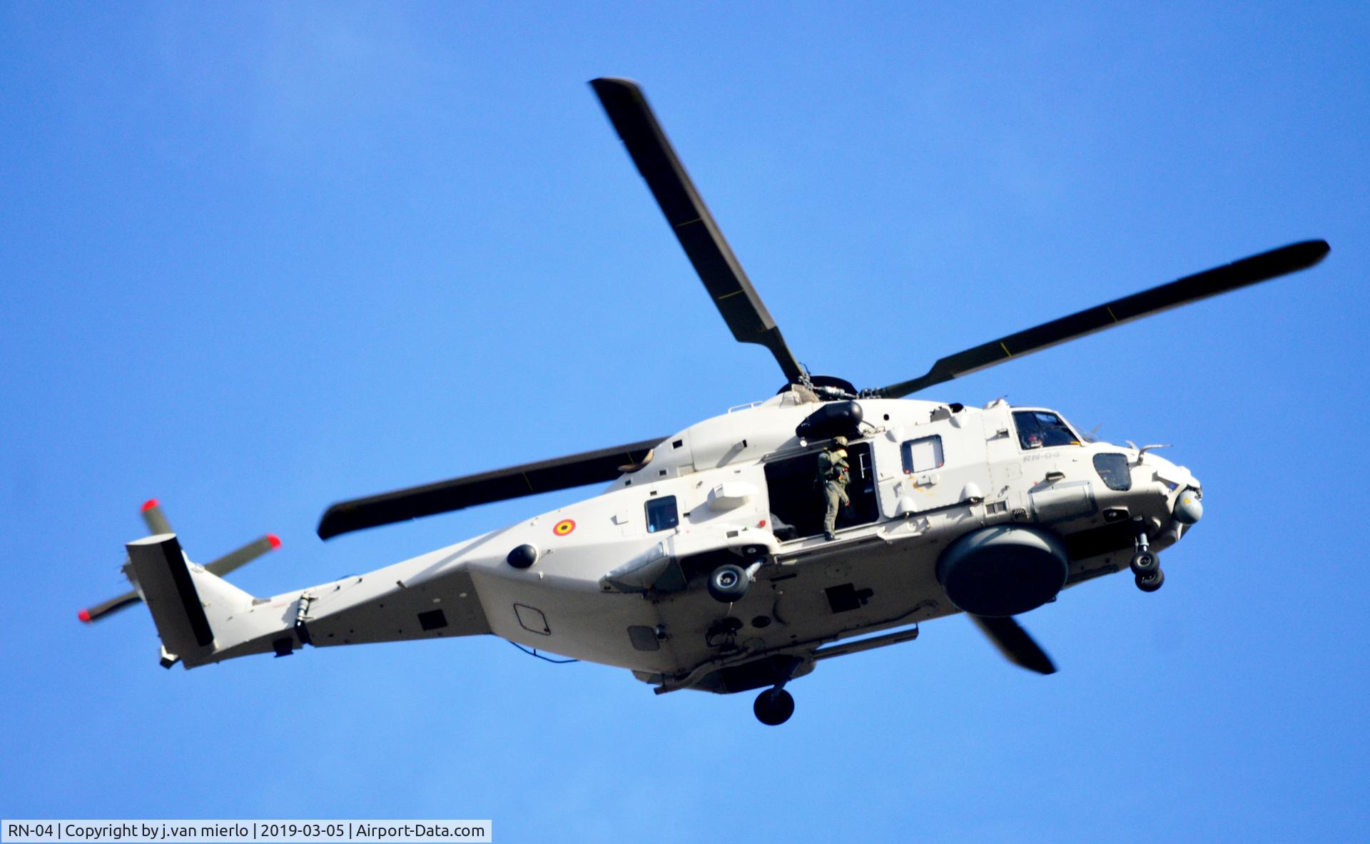 RN-04, Eurocopter NH90-TTH C/N NBEN04, Approaching UZ Ghent hospital