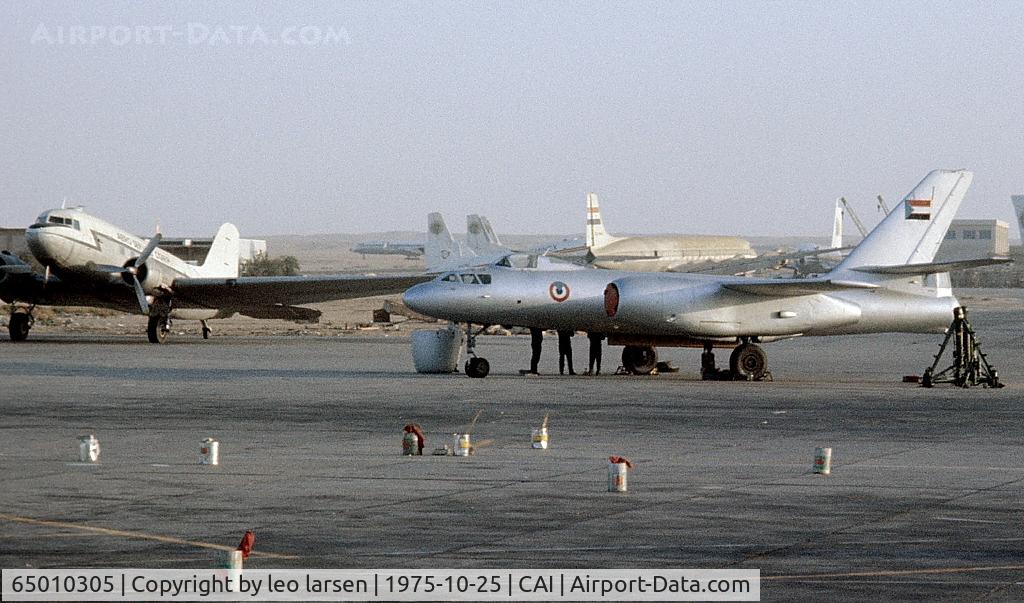 65010305, Ilyushin Il-28U Mascot C/N 65010305, Cairo 25.10.1975