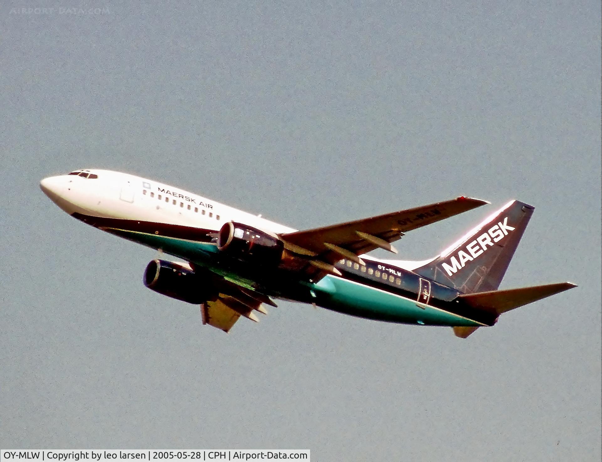OY-MLW, 1999 Boeing 737-73S C/N 29078, Copenhagen 28.5.2005