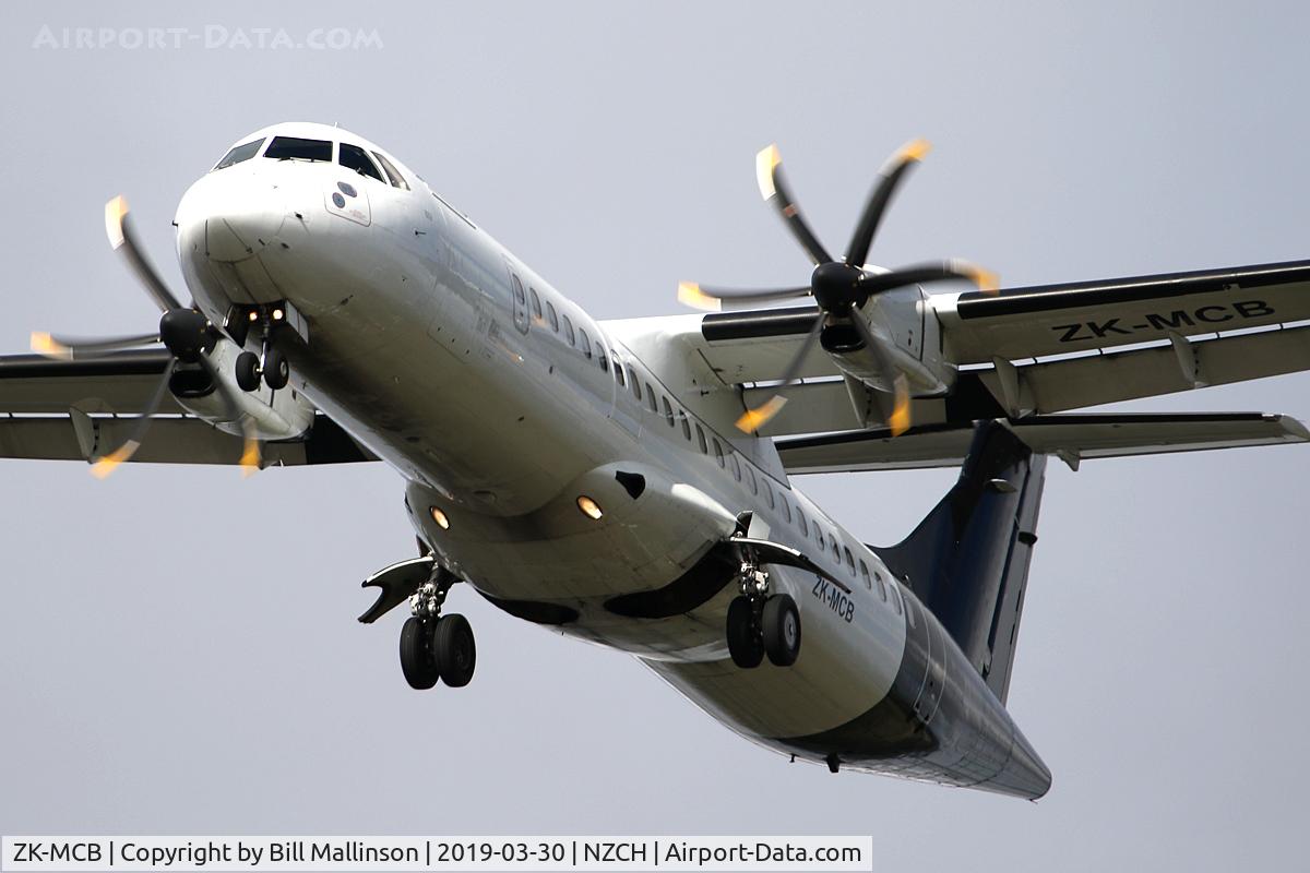 ZK-MCB, 1999 ATR 72-212A C/N 598, finals to 02