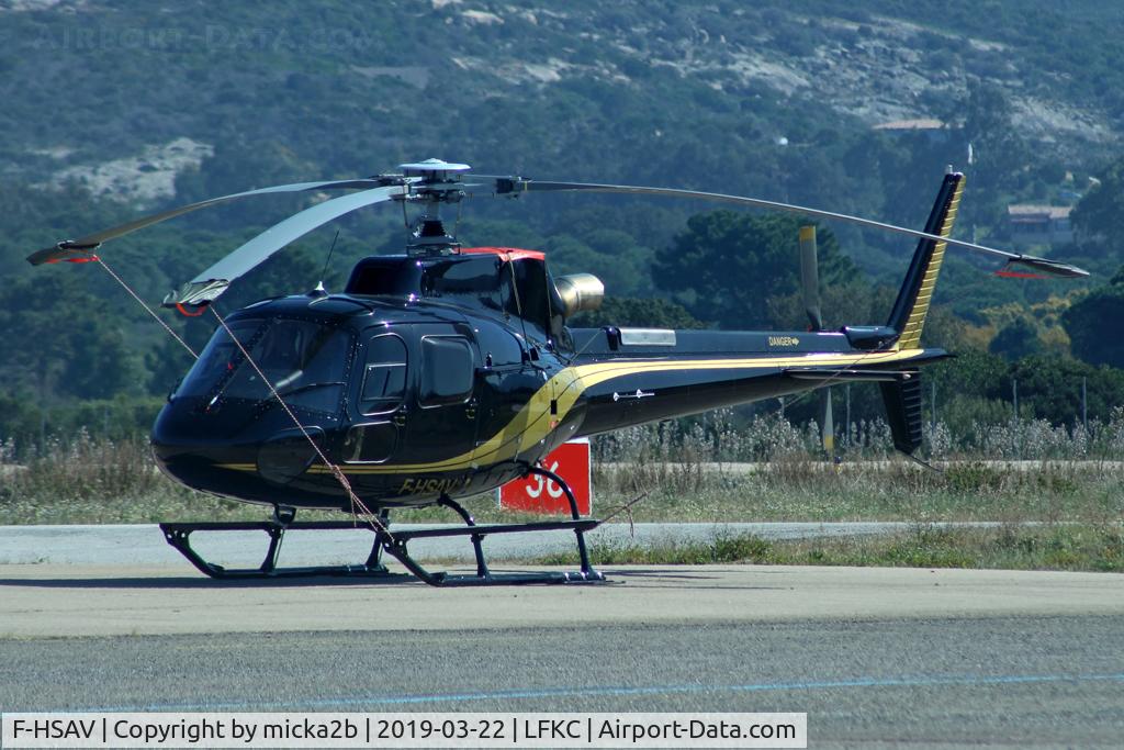 F-HSAV, 2017 Airbus Helicopters AS-350B-3 Ecureuil C/N 8427, Parked