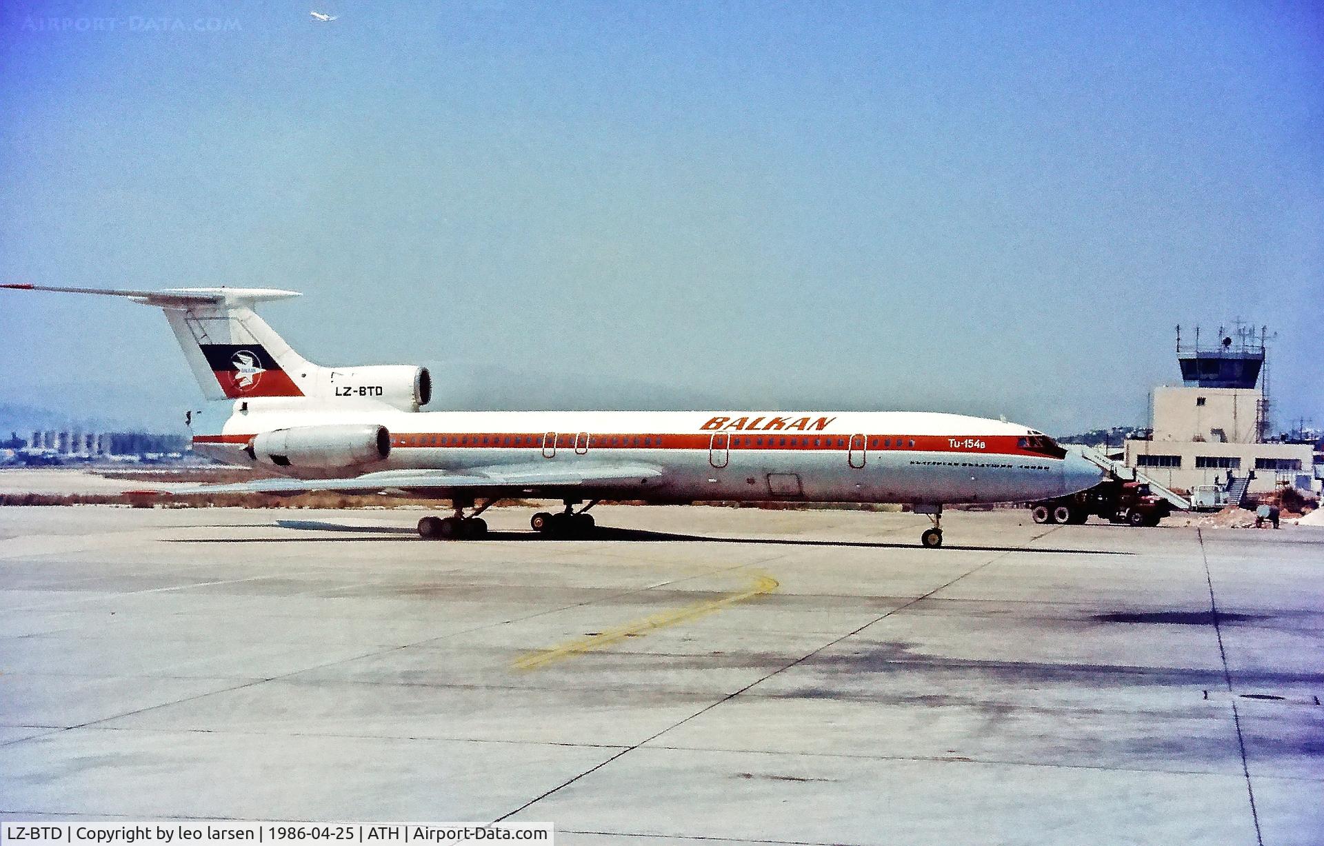 LZ-BTD, 1974 Tupolev Tu-154A C/N 74A058, Athens 25.4.1986