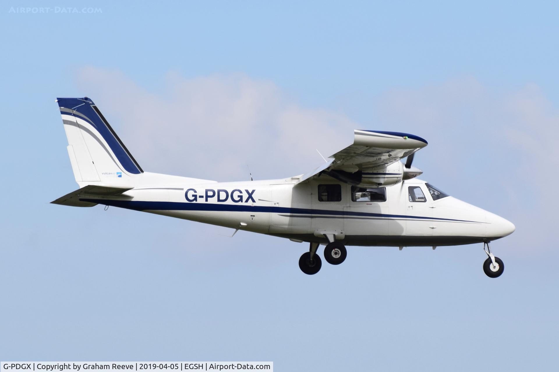 G-PDGX, 2015 Vulcanair P-68R Victor C/N 483-50, Landing at Norwich.