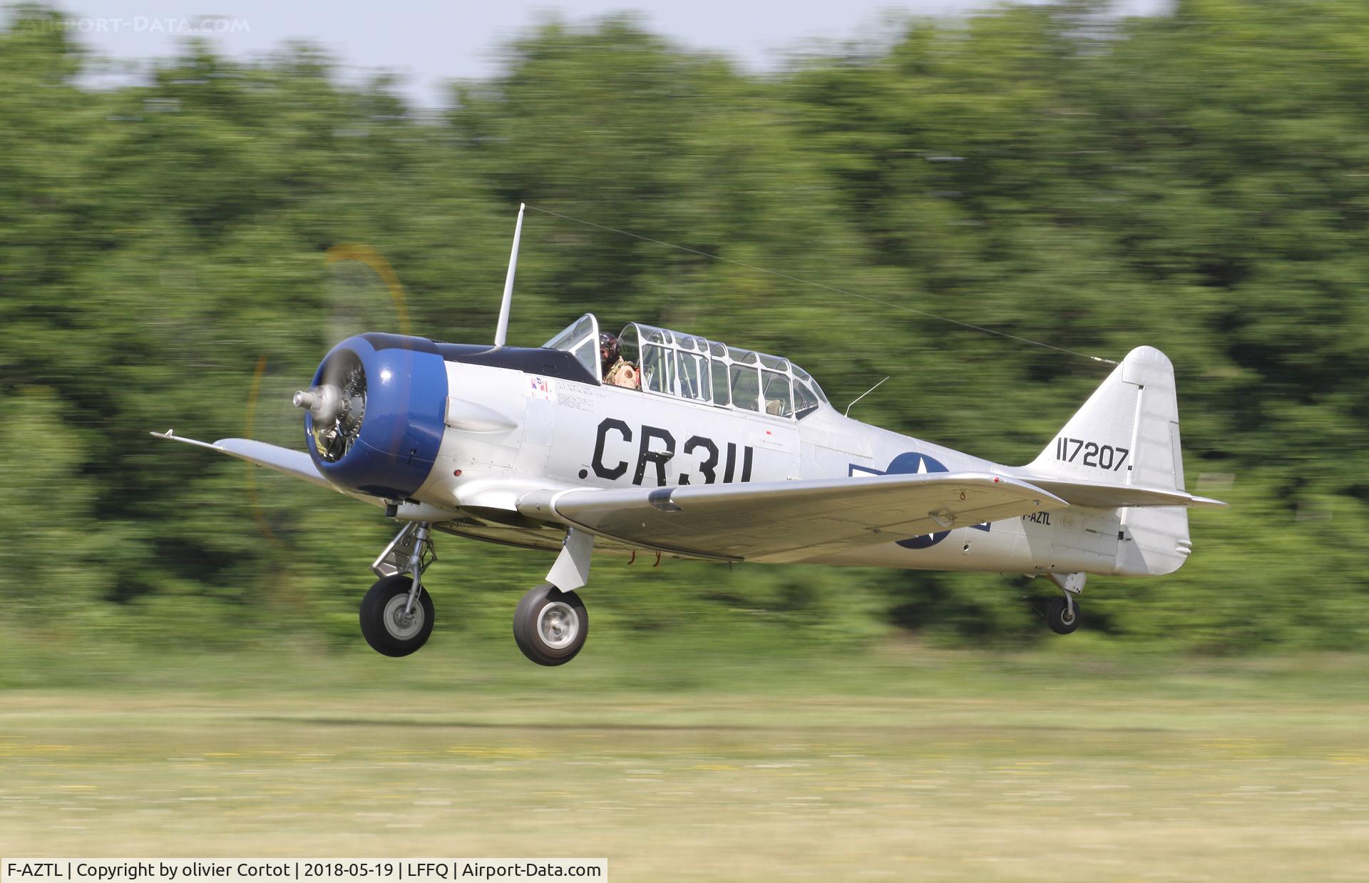 F-AZTL, 1942 North American T-6G Texan C/N 182-789, Ferte alais airshow