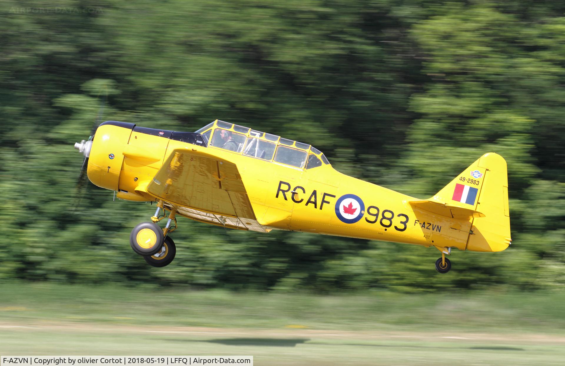 F-AZVN, 1941 North American T-6G Texan C/N 168-87, Ferte Alais airshow
