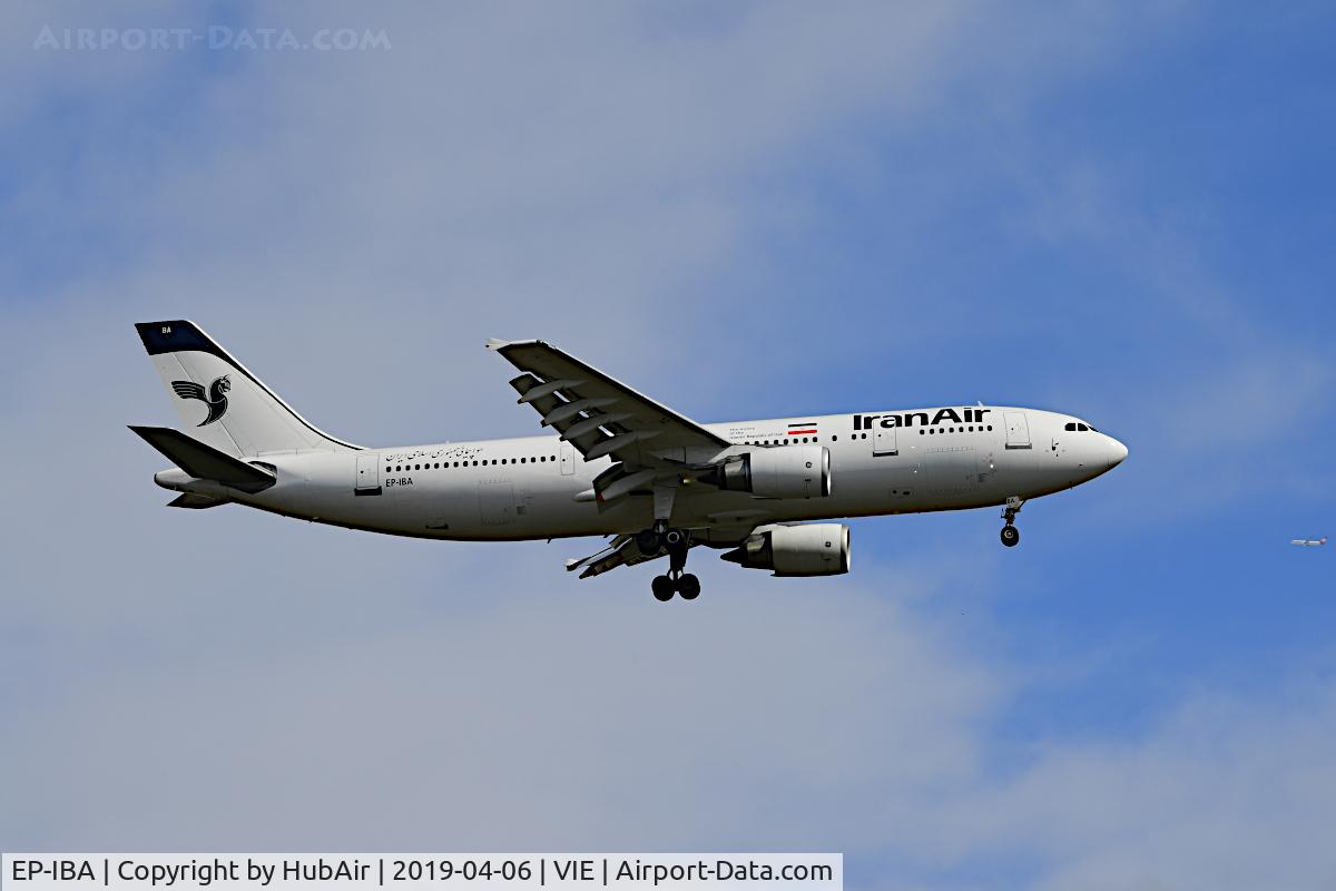 EP-IBA, 1993 Airbus A300B4-605R C/N 723, Approaching RWY 11 on a nice spring day
