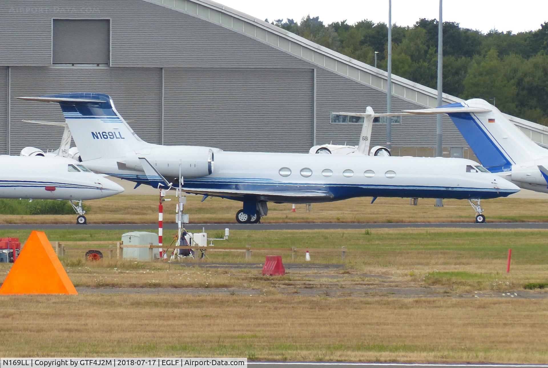 N169LL, 2002 Gulfstream Aerospace G-V C/N 673, N169LL at Farnborough 17.7.18