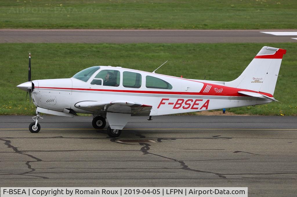 F-BSEA, Beech E33A Bonanza Bonanza C/N CE-249, Taxiing