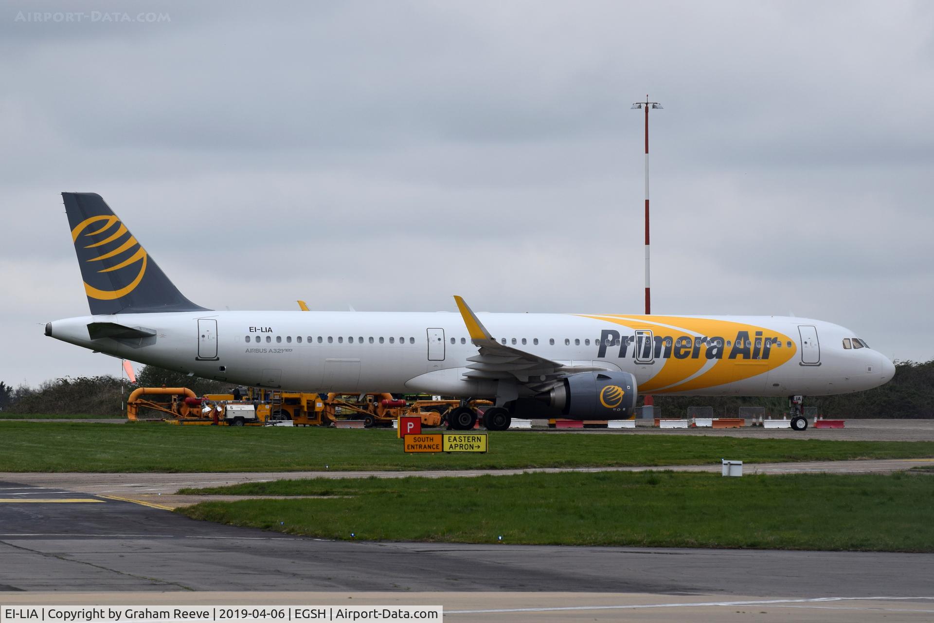 EI-LIA, 2018 Airbus A321-251N C/N 8260, Parked at Norwich.
