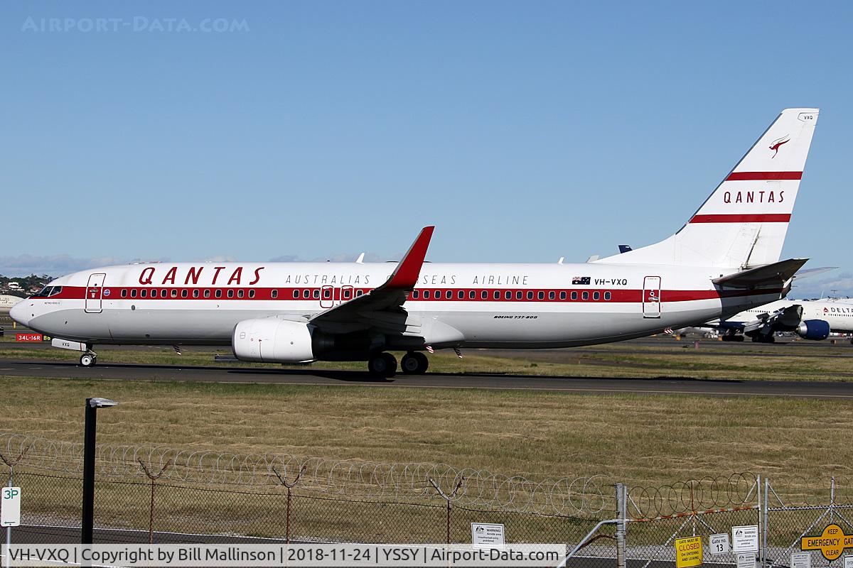 VH-VXQ, 2003 Boeing 737-838 C/N 33723, taxi to 16L