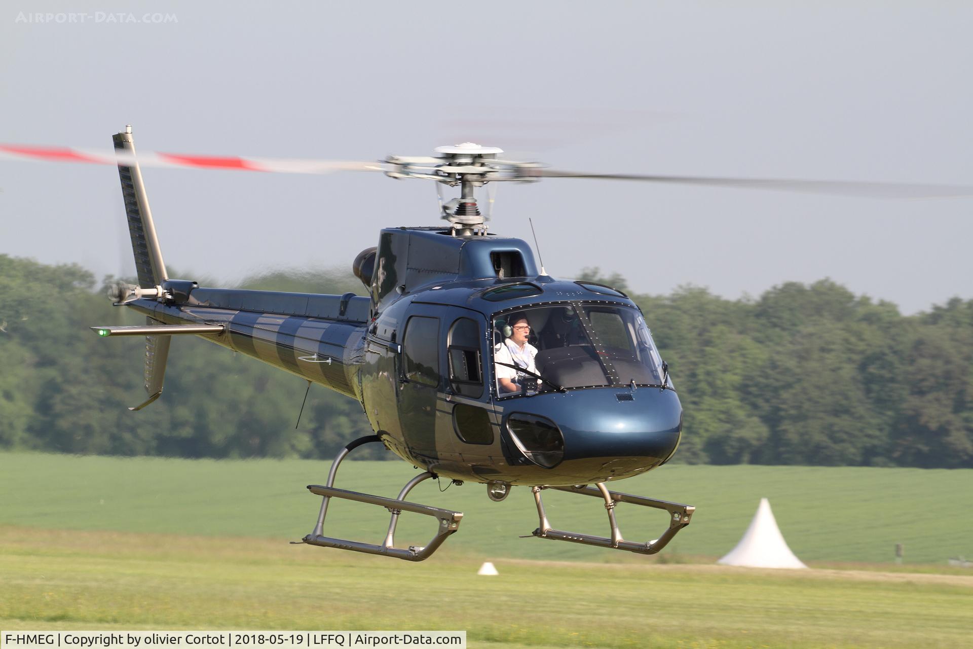 F-HMEG, Aerospatiale AS-350B-2 Ecureuil C/N 7414, Ferté alais airshow