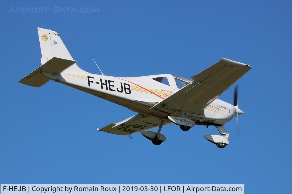 F-HEJB, 2009 Tecnam P-2002JF Sierra C/N 113, Landing