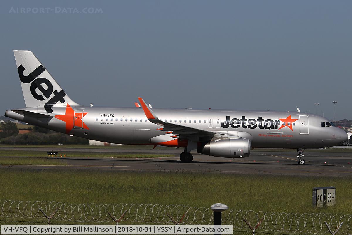 VH-VFQ, 2013 Airbus A320-232 C/N 5780, TAXI FROM 34R