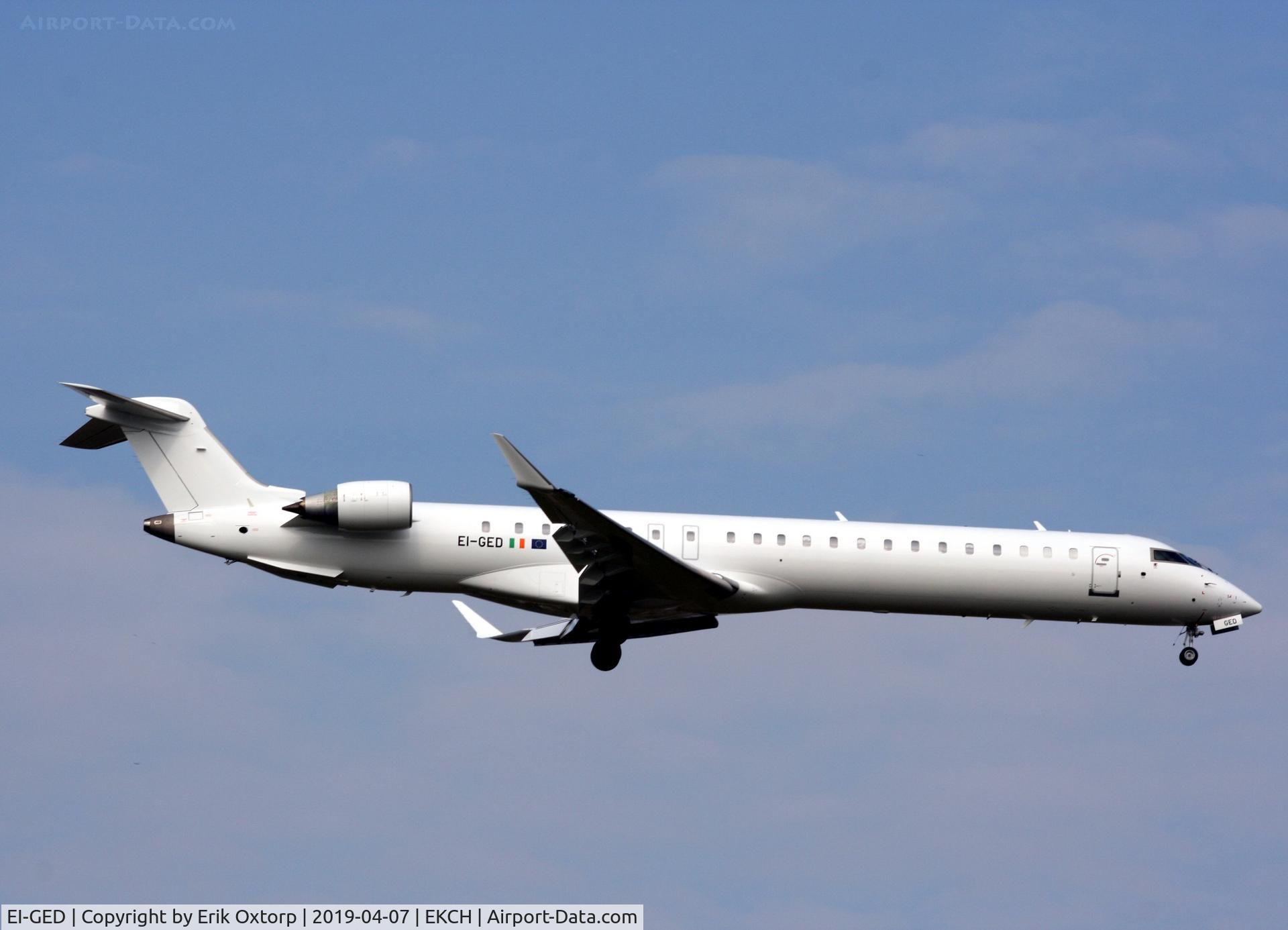 EI-GED, 2009 Bombardier CRJ-900 (CL-600-2D24) C/N 15240, EI-GED operated on behalf of Brussels Airlines. Landing rw 04L