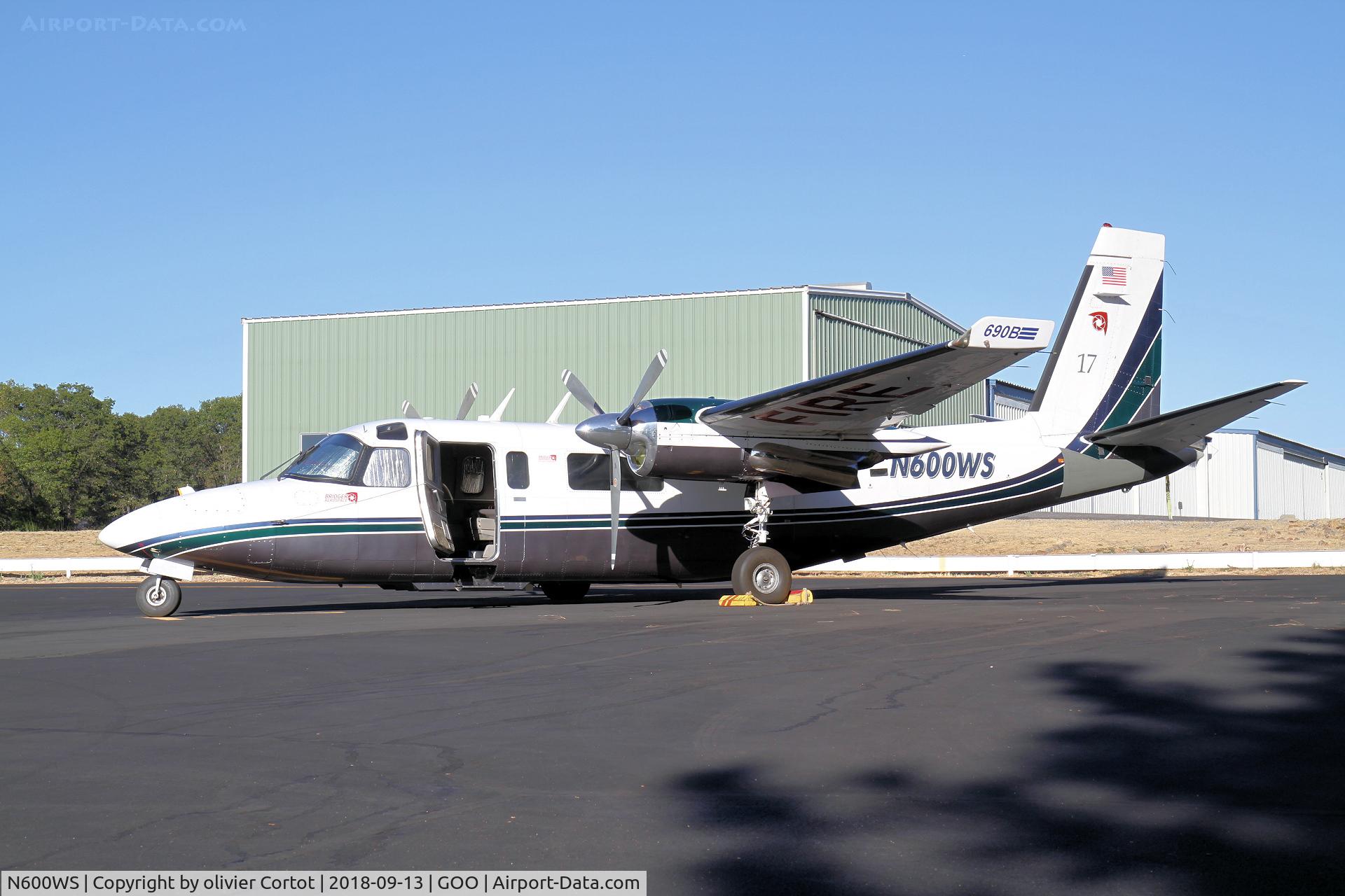 N600WS, Rockwell International 690B C/N 11435, CDF base