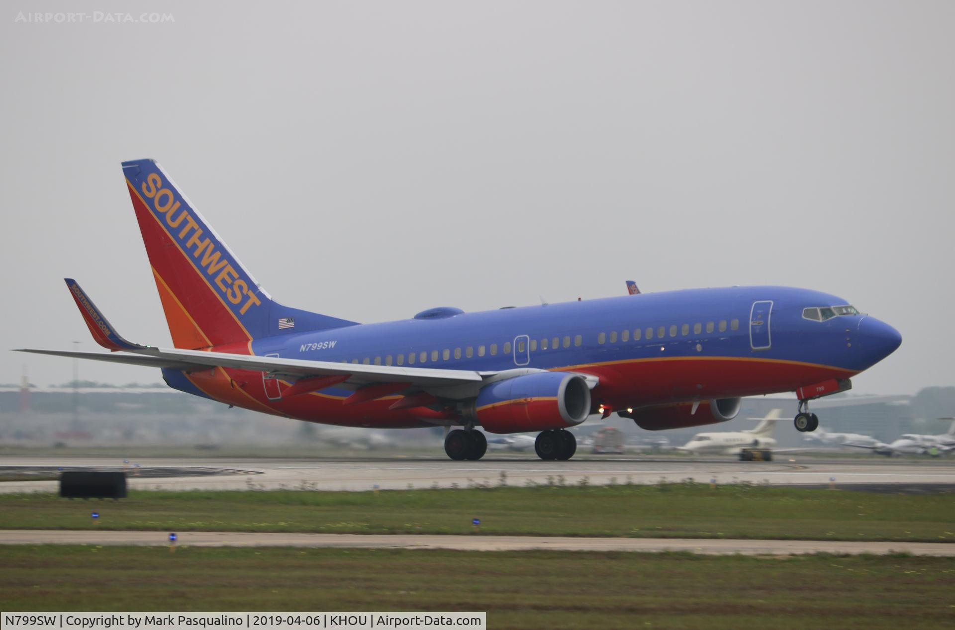 N799SW, 1998 Boeing 737-7Q8 C/N 28209, Boeing 737-7Q8