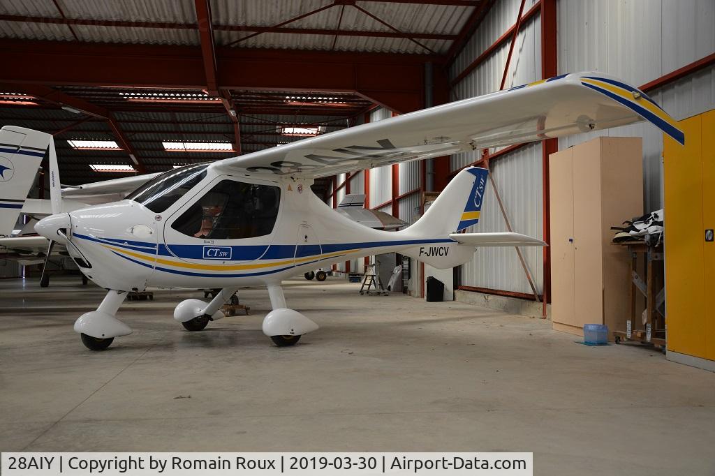 28AIY, 2008 Flight Design CTSW C/N 08-05-21, Parked