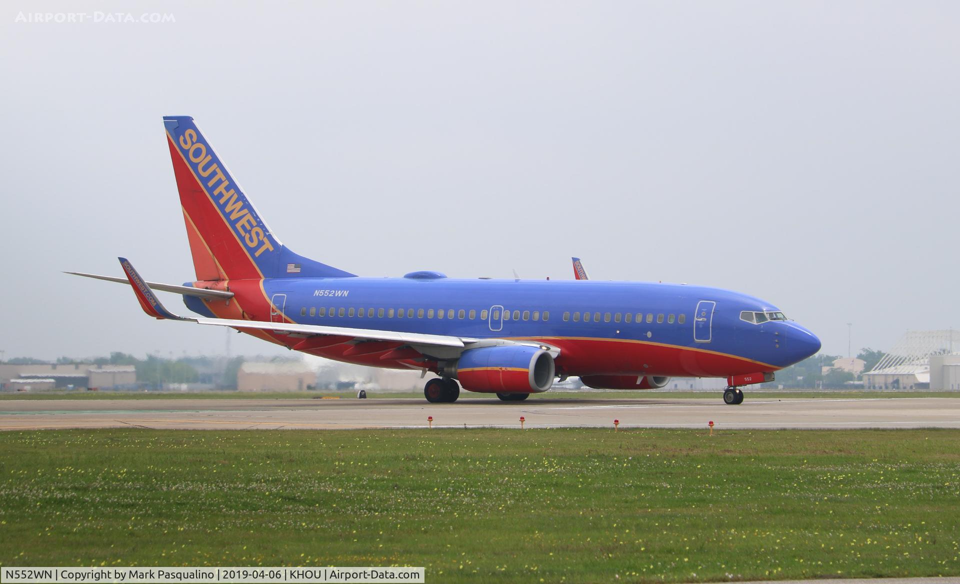 N552WN, 2001 Boeing 737-7BX C/N 30744, Boeing 737-7BX