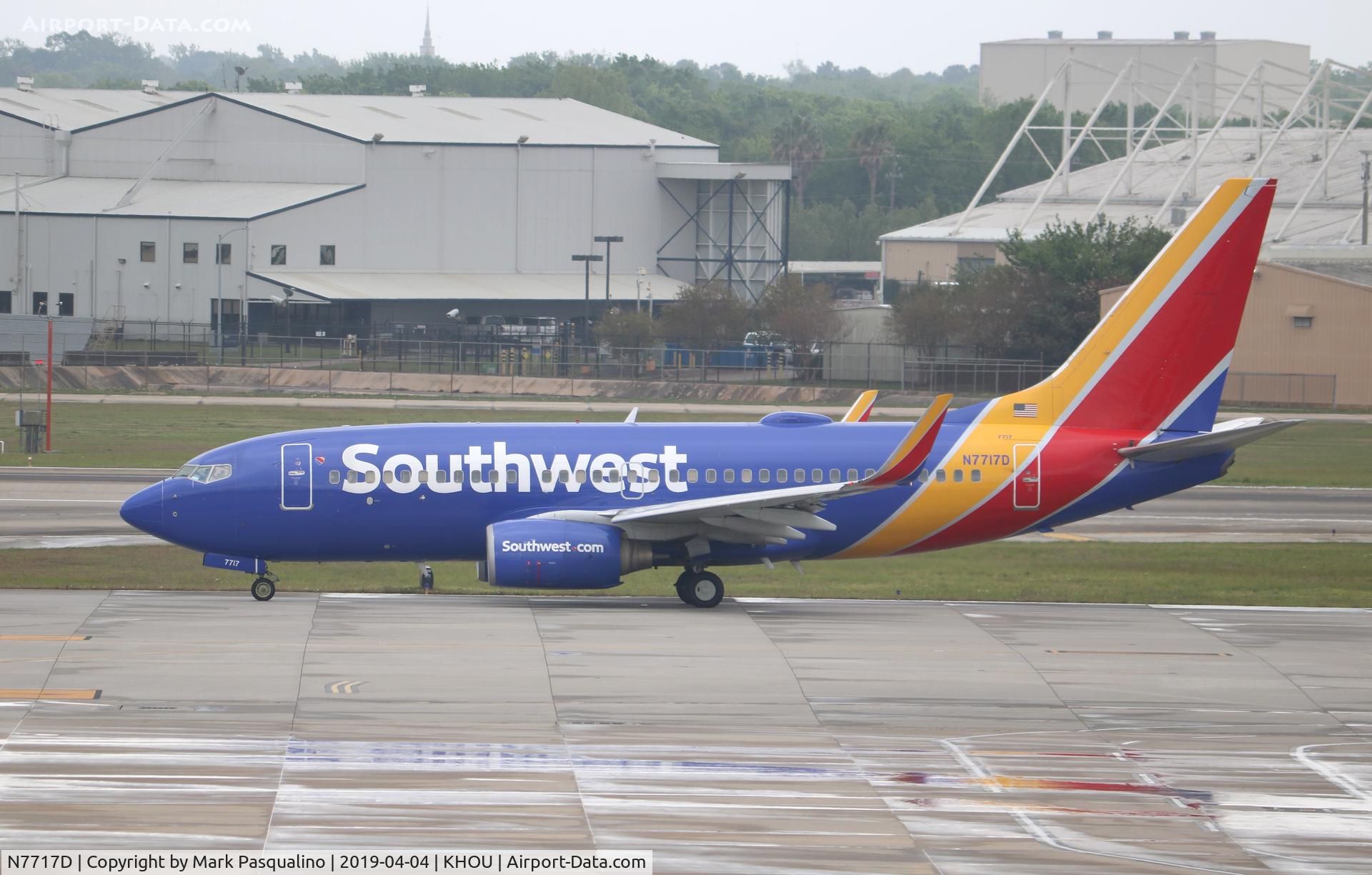 N7717D, 2005 Boeing 737-76N C/N 32664, Boeing 737-76N