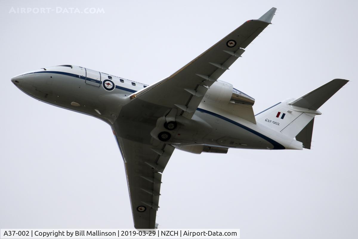 A37-002, 2002 Bombardier Challenger 604 (CL-600-2B16) C/N 5534, back to CBR