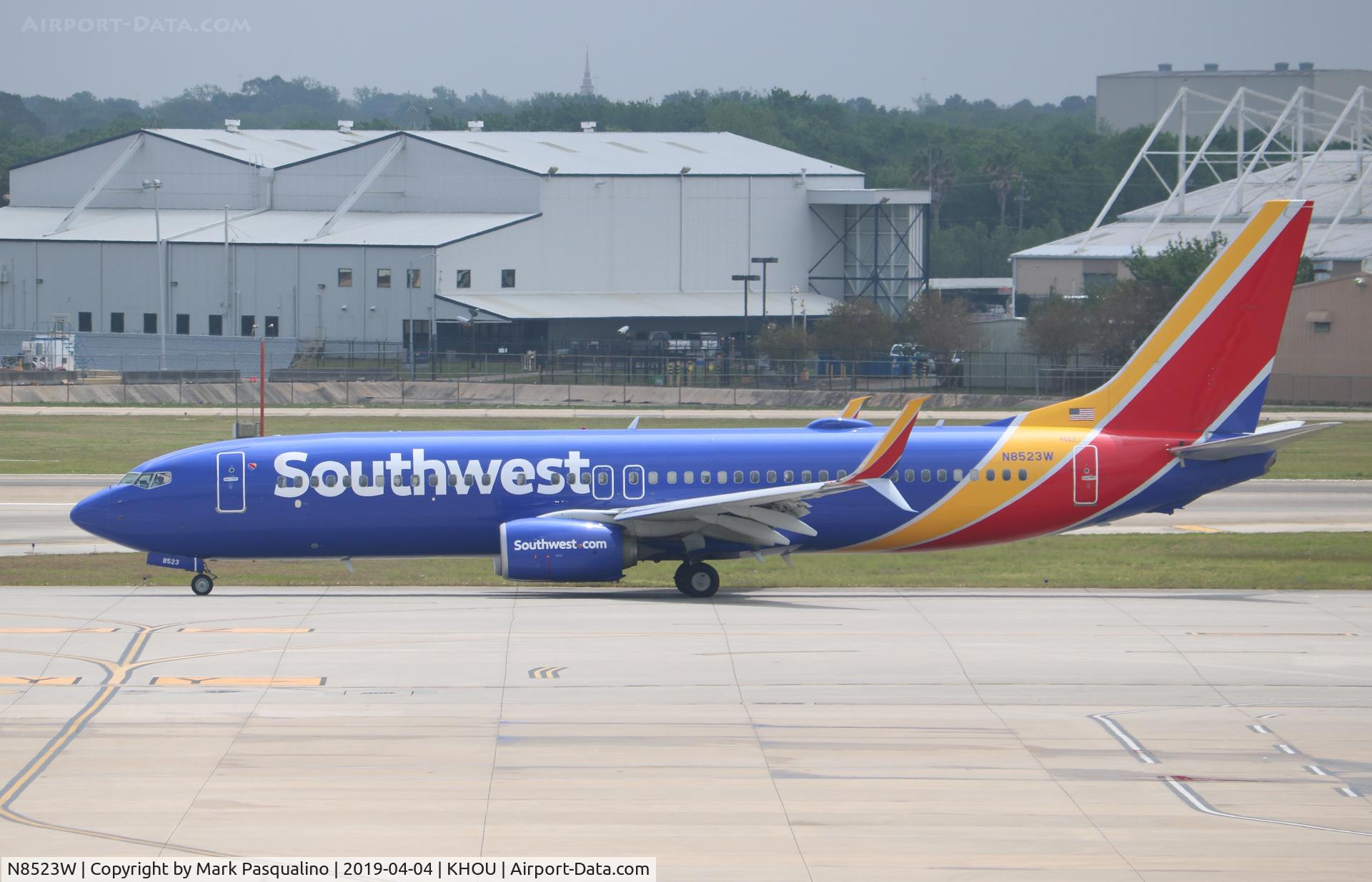 N8523W, 2017 Boeing 737-8H4 C/N 36969, Boeing 737-8H4