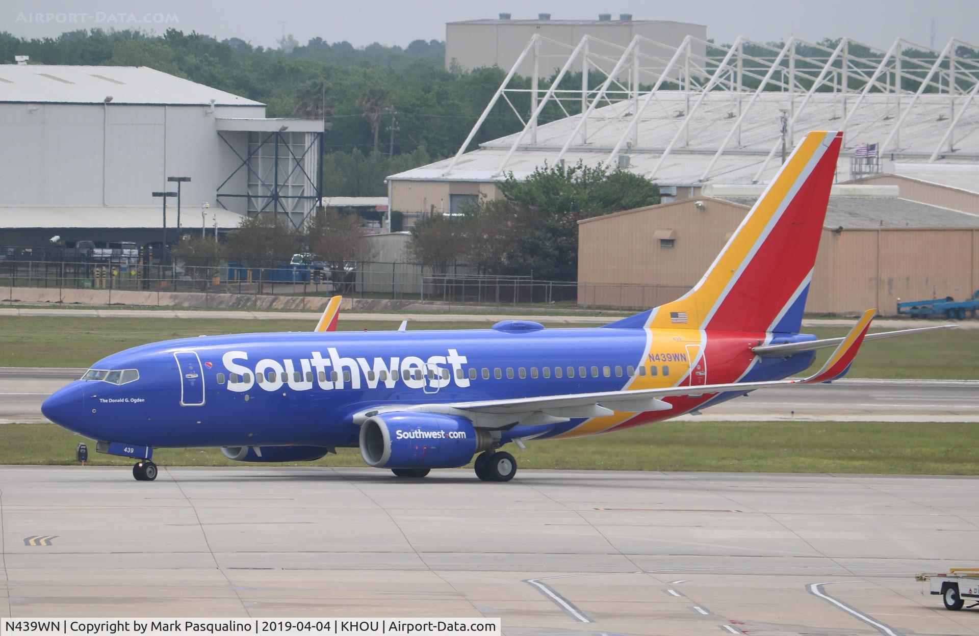 N439WN, 2003 Boeing 737-7H4 C/N 29834, Boeing 737-7H4