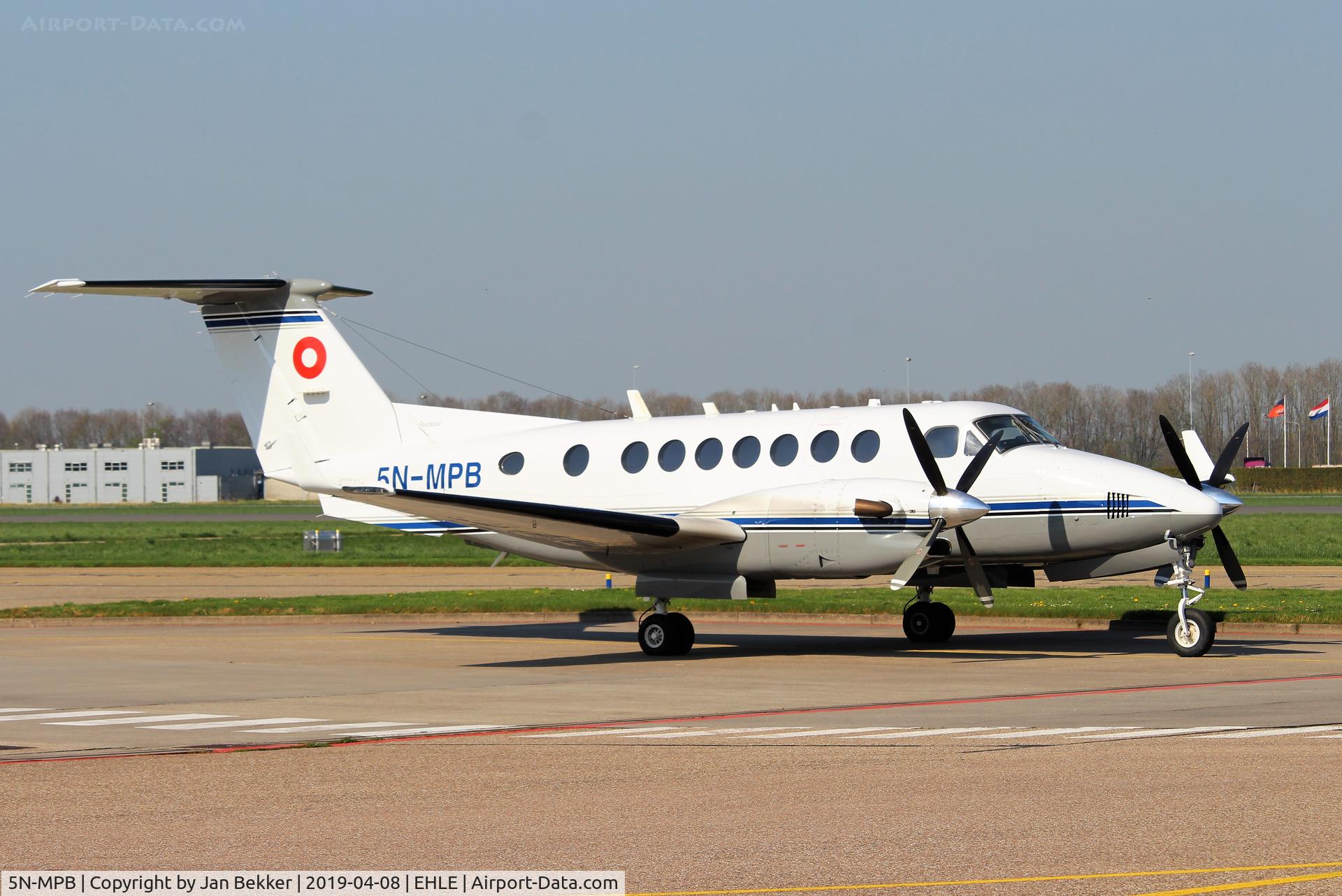 5N-MPB, 1999 Beechcraft 350 Super King Air C/N FL-238, Lelystad Airport