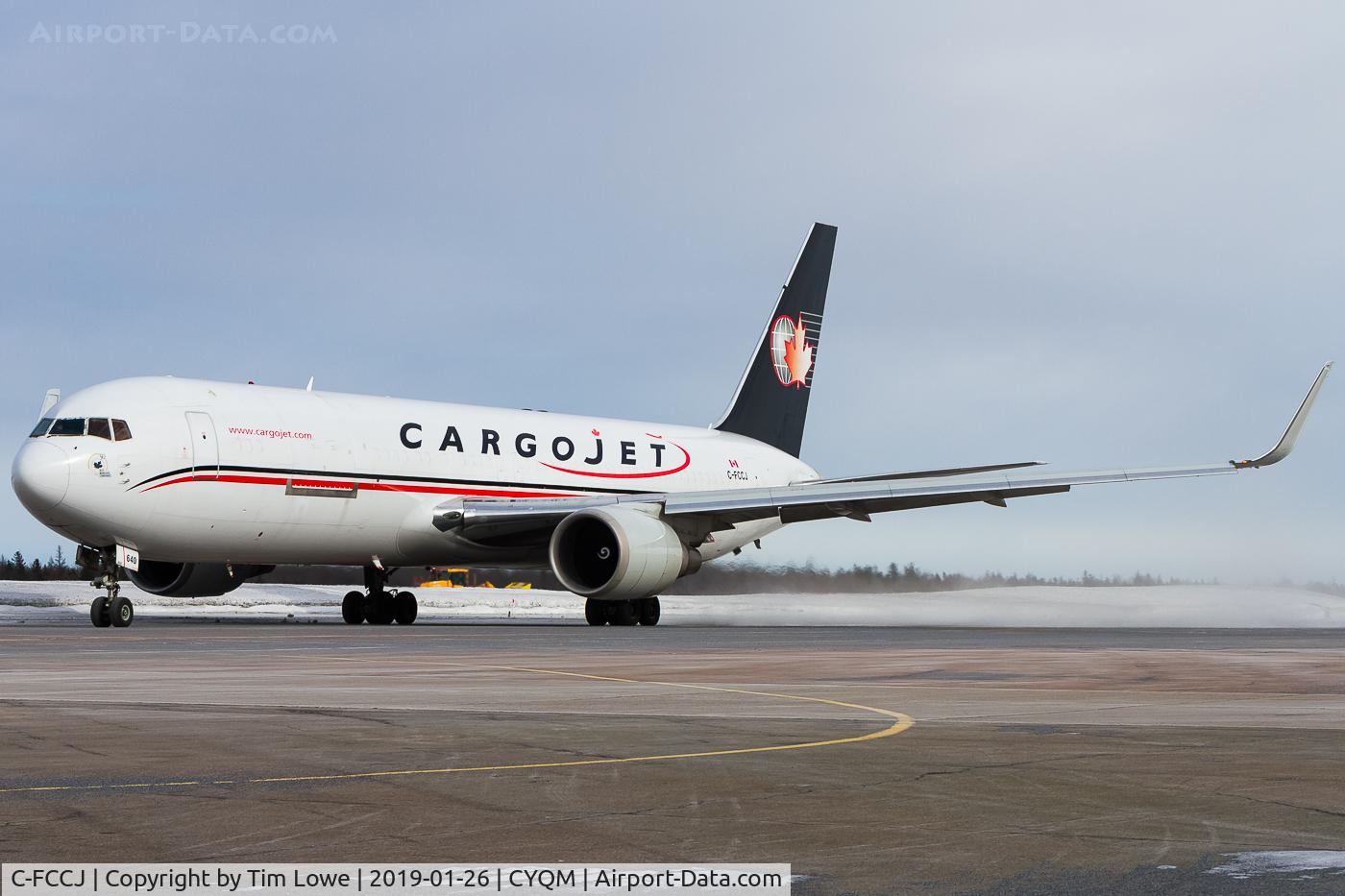 C-FCCJ, 1992 Boeing 767-323 C/N 25197, Pulling out of the CargoJet ramp to taxi to runway 24 due to 29 being closed due to ice buildup.
