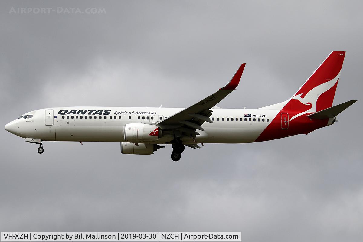 VH-XZH, 2013 Boeing 737-838 C/N 39372, QF135 from BNE