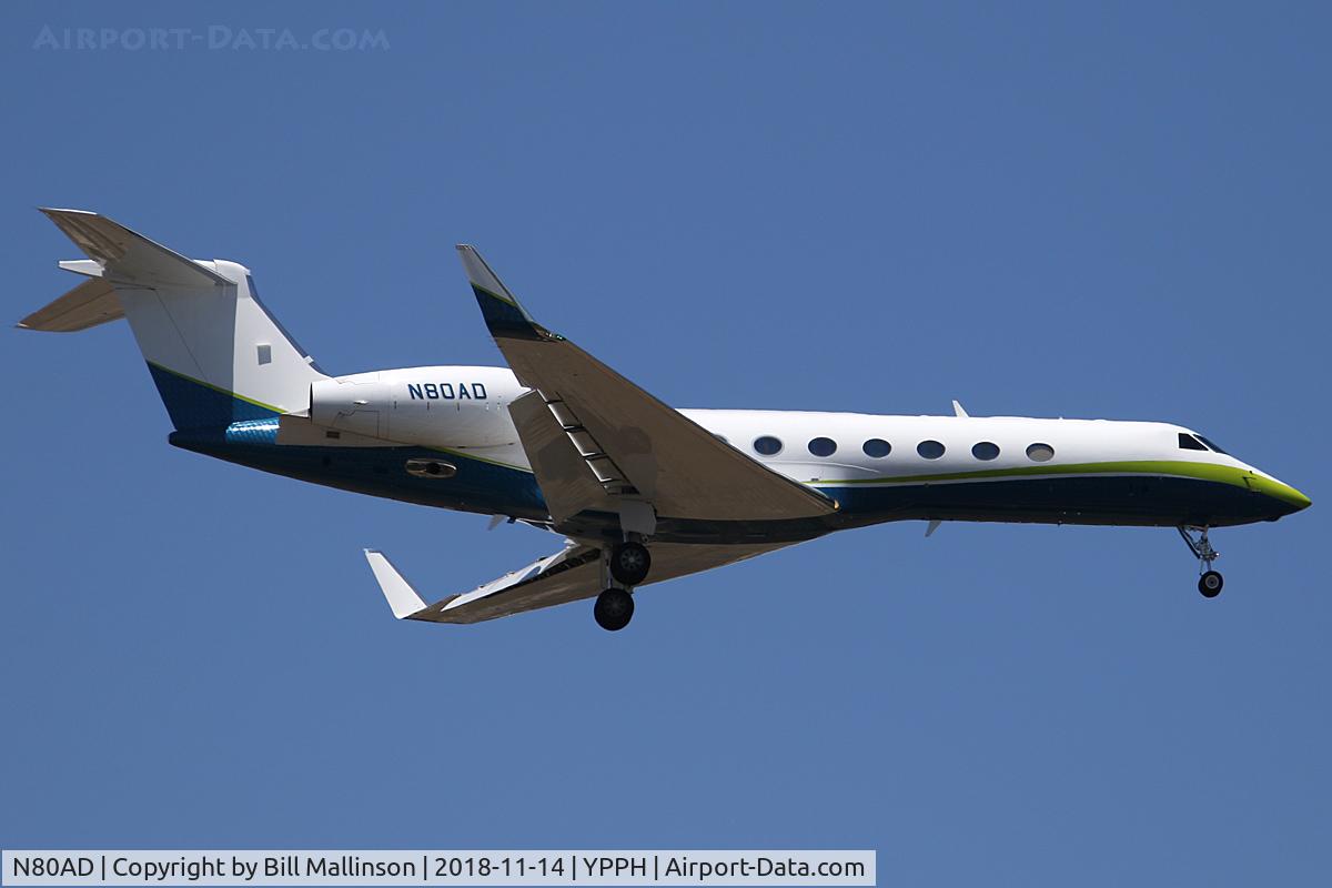 N80AD, 2016 Gulfstream Aerospace GV-SP (G550) C/N 5539, finals for two-one