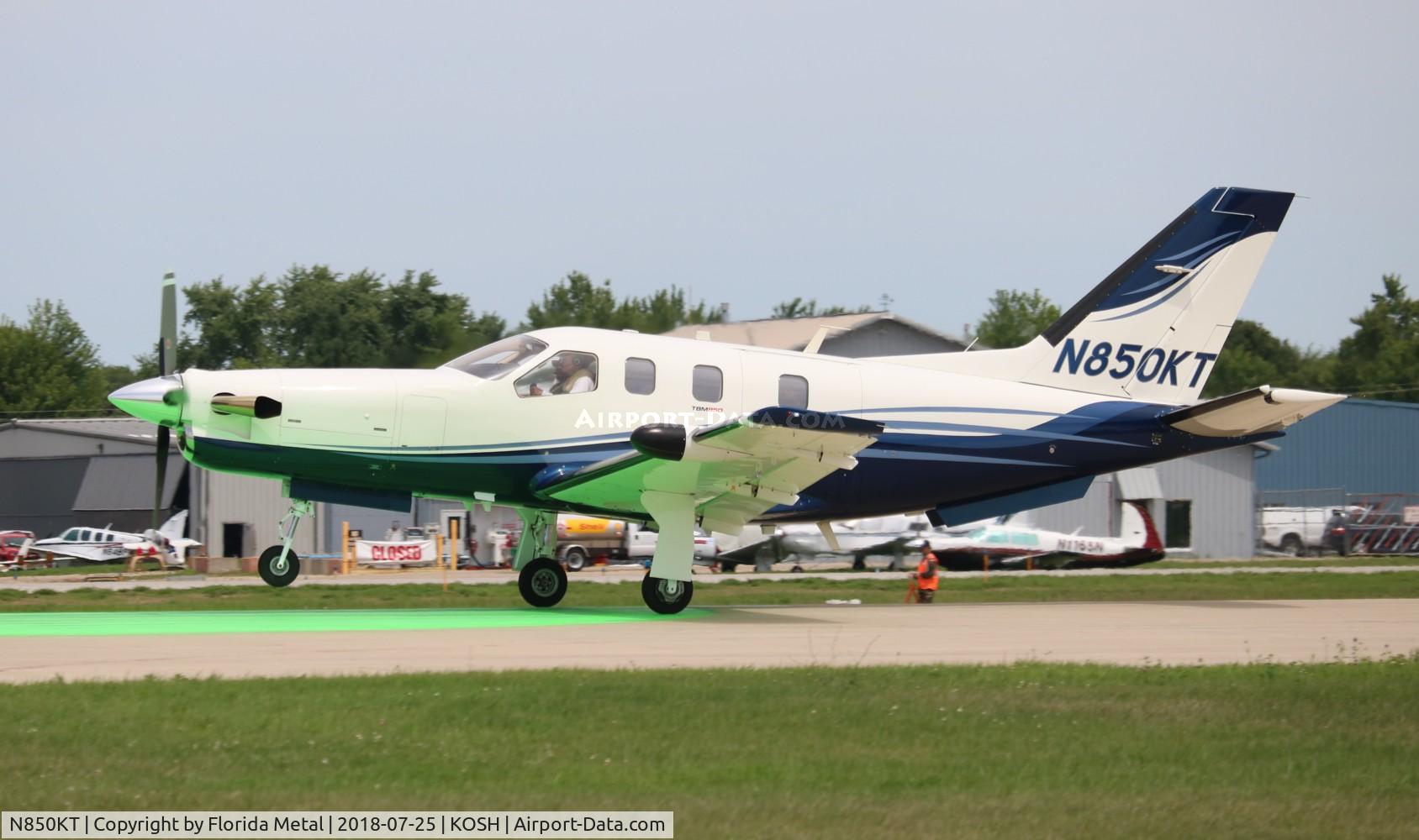 N850KT, Socata TBM-700 C/N 566, TBM-850