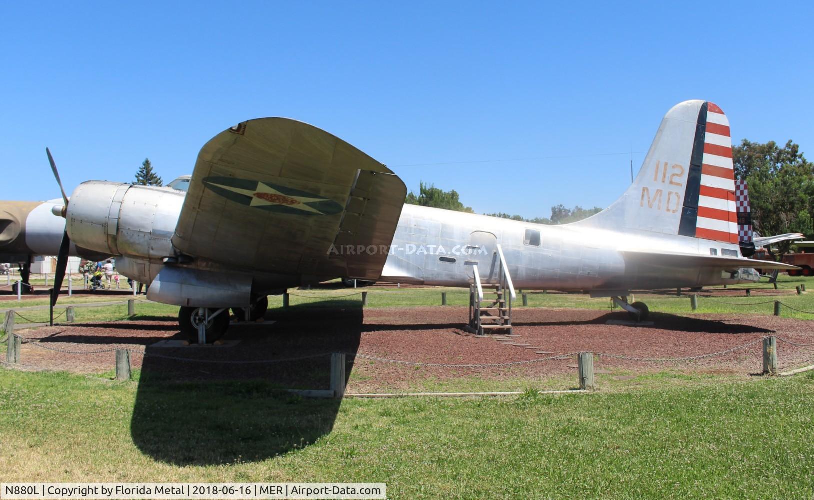 N880L, 1940 Douglas B-23 Dragon C/N 2733, Douglas B-23