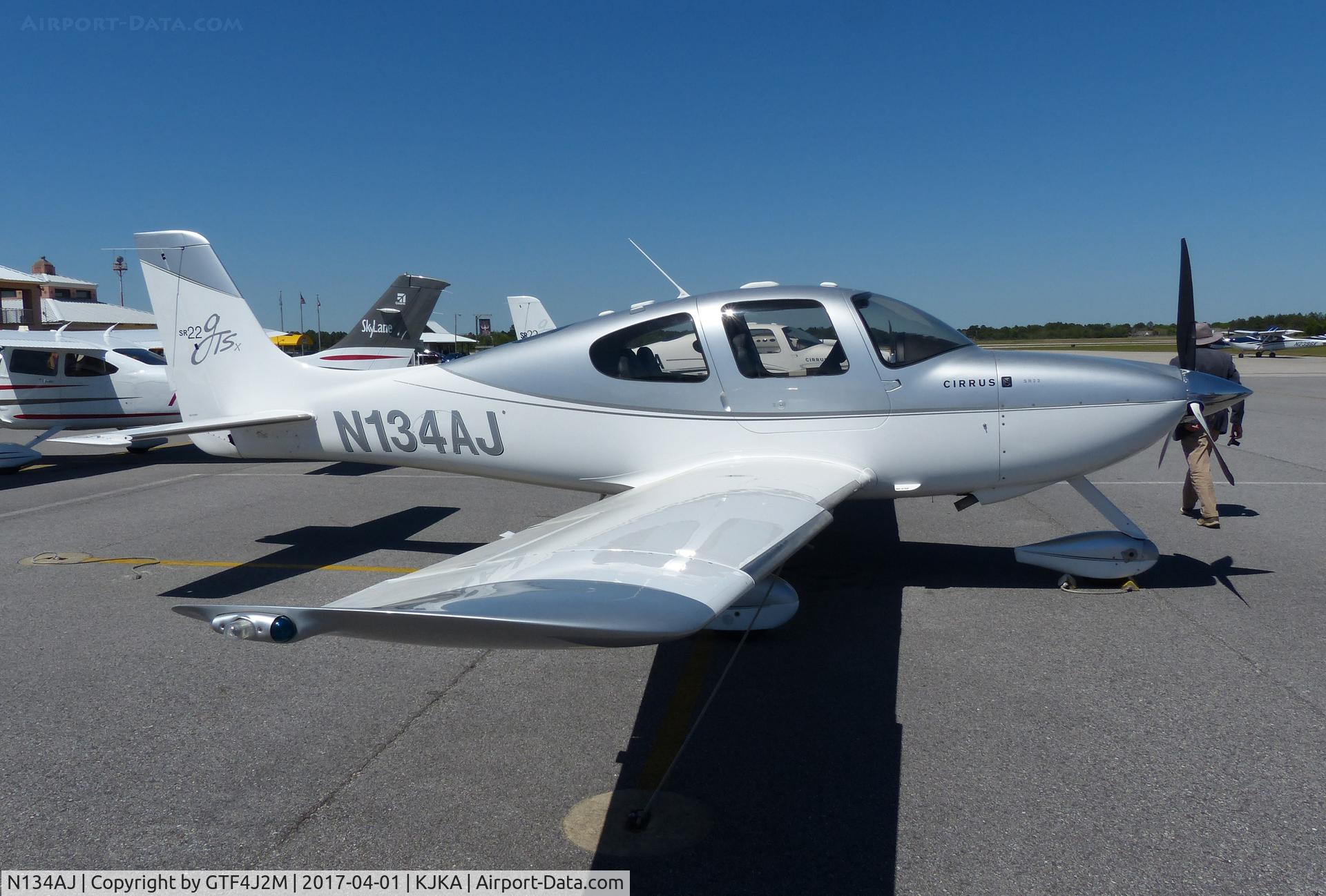 N134AJ, 2005 Cirrus SR22 C/N 1511, N134AJ  at Jack Edwards, FL 1.4.17