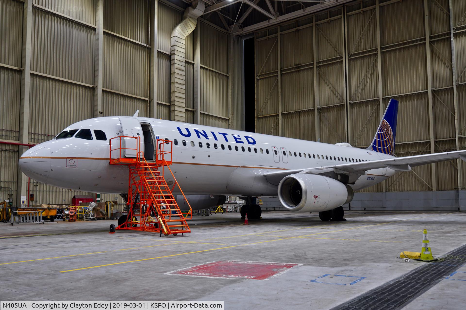 N405UA, 1993 Airbus A320-232 C/N 452, SFO 2019.