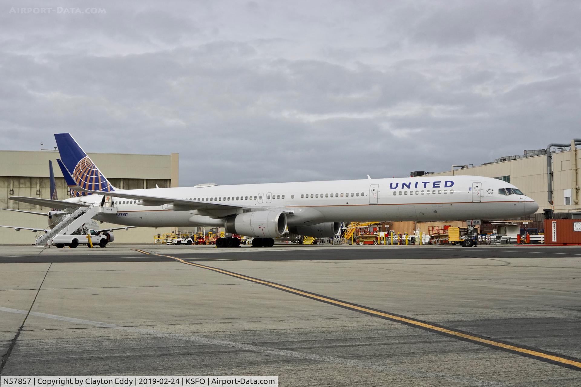 N57857, 2004 Boeing 757-324 C/N 32816, SFO 2019.