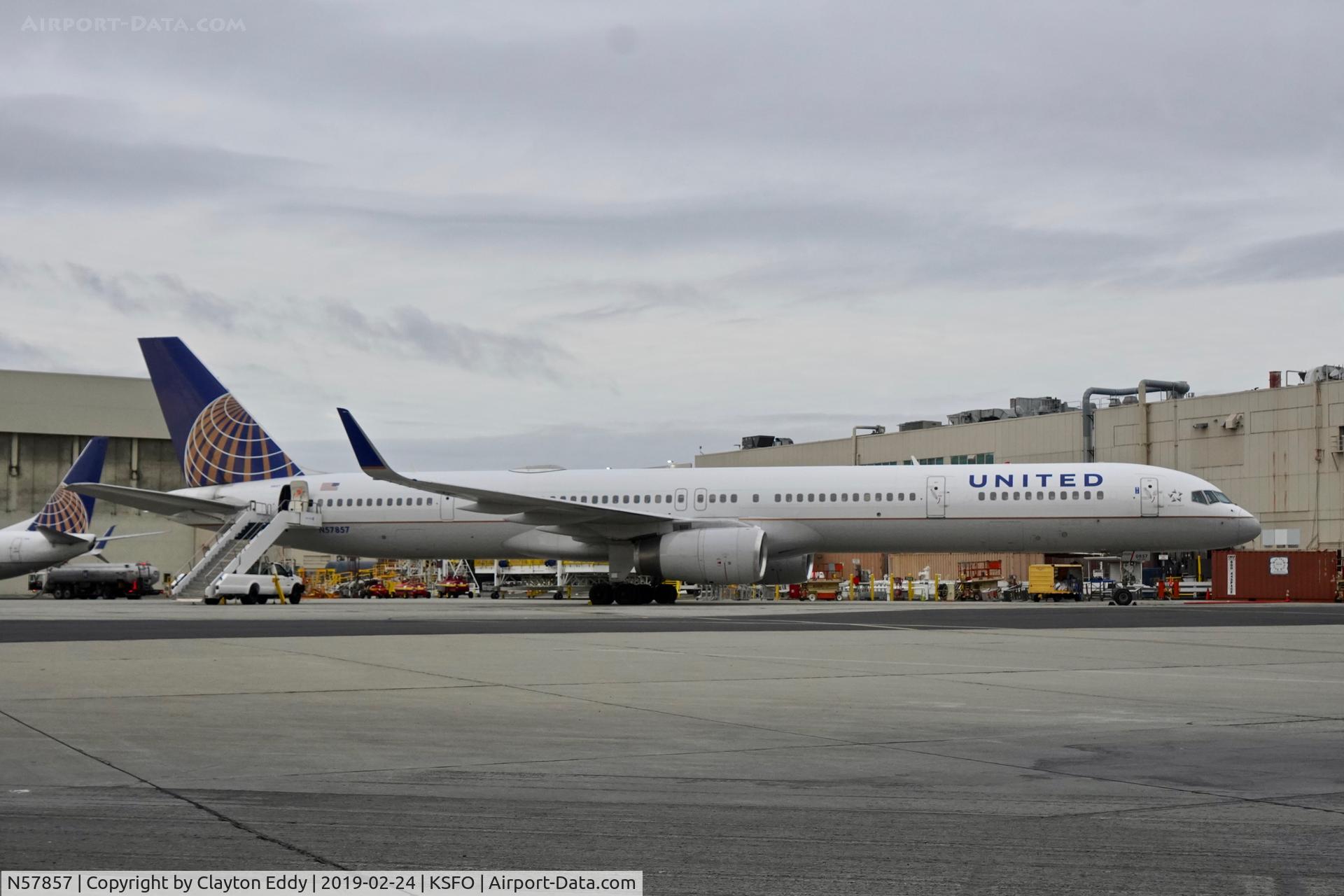 N57857, 2004 Boeing 757-324 C/N 32816, SFO 2019.