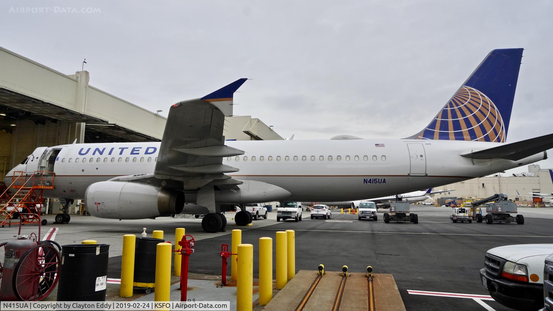 N415UA, 1994 Airbus A320-232 C/N 475, SFO 2019.