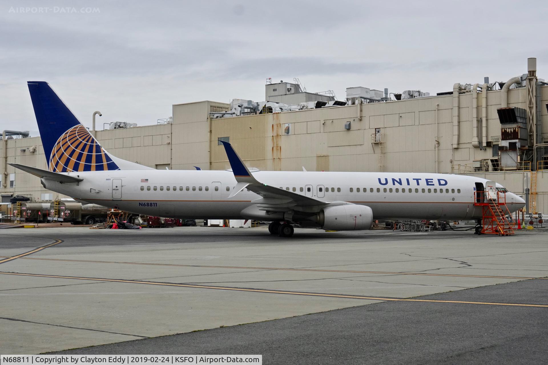 N68811, 2013 Boeing 737-924/ER C/N 42175, SFO 2019.
