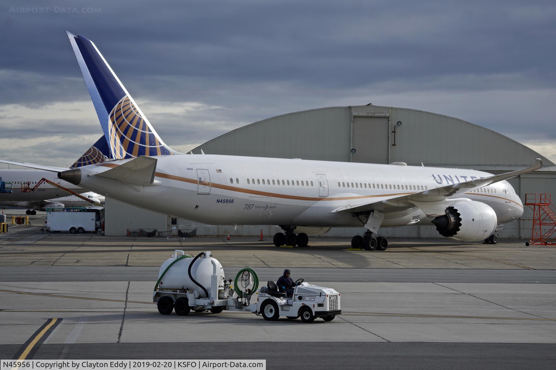 N45956, 2015 Boeing 787-9 Dreamliner C/N 40918, SFO 2019.